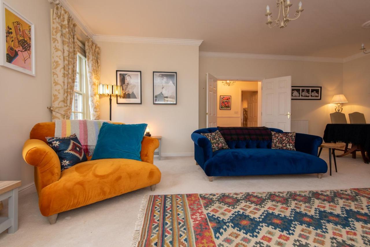 Cathedral Views Apartment Durham Bagian luar foto