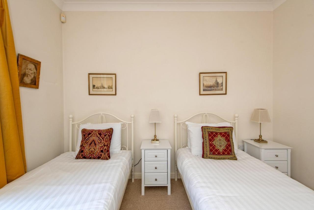 Cathedral Views Apartment Durham Bagian luar foto