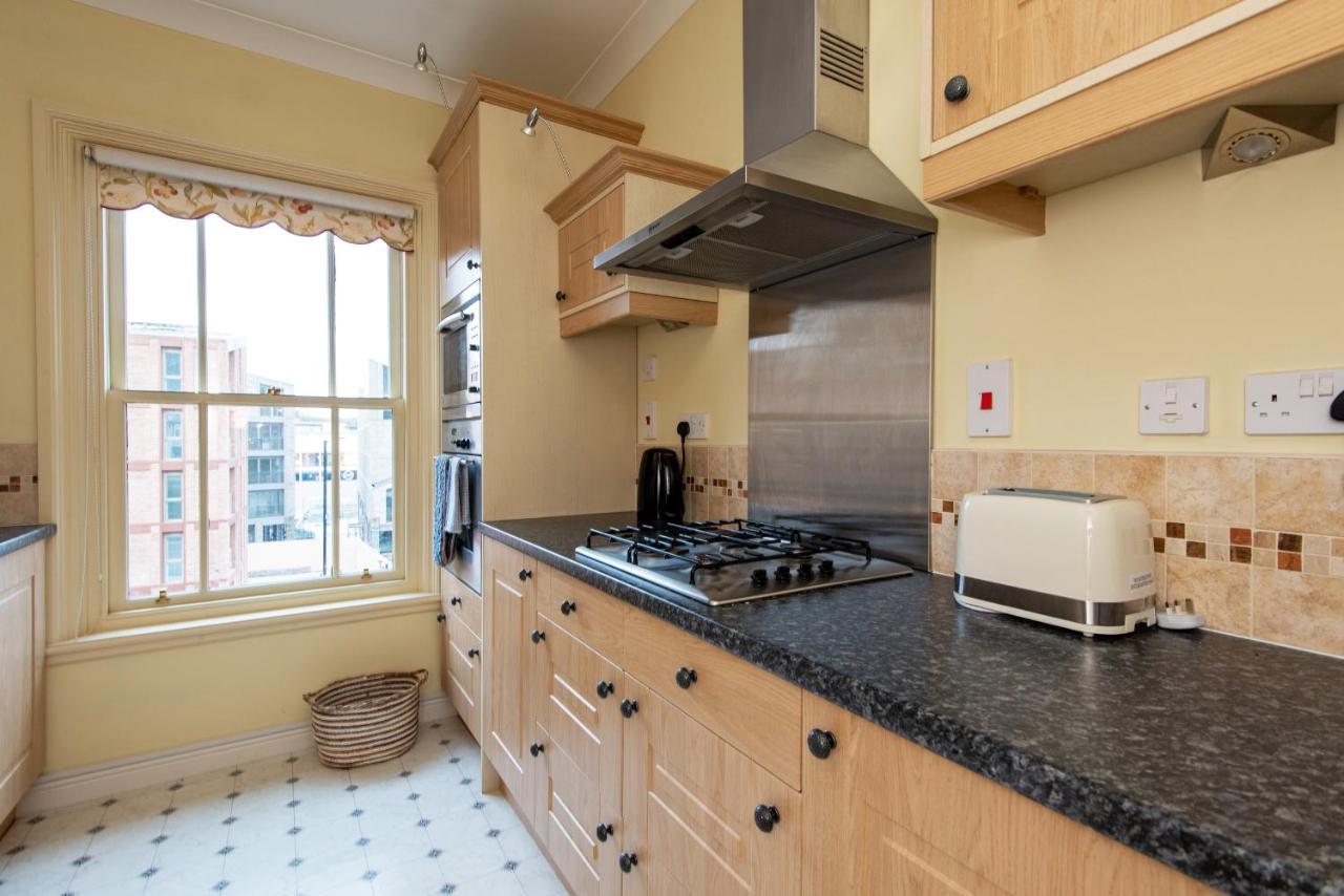 Cathedral Views Apartment Durham Bagian luar foto